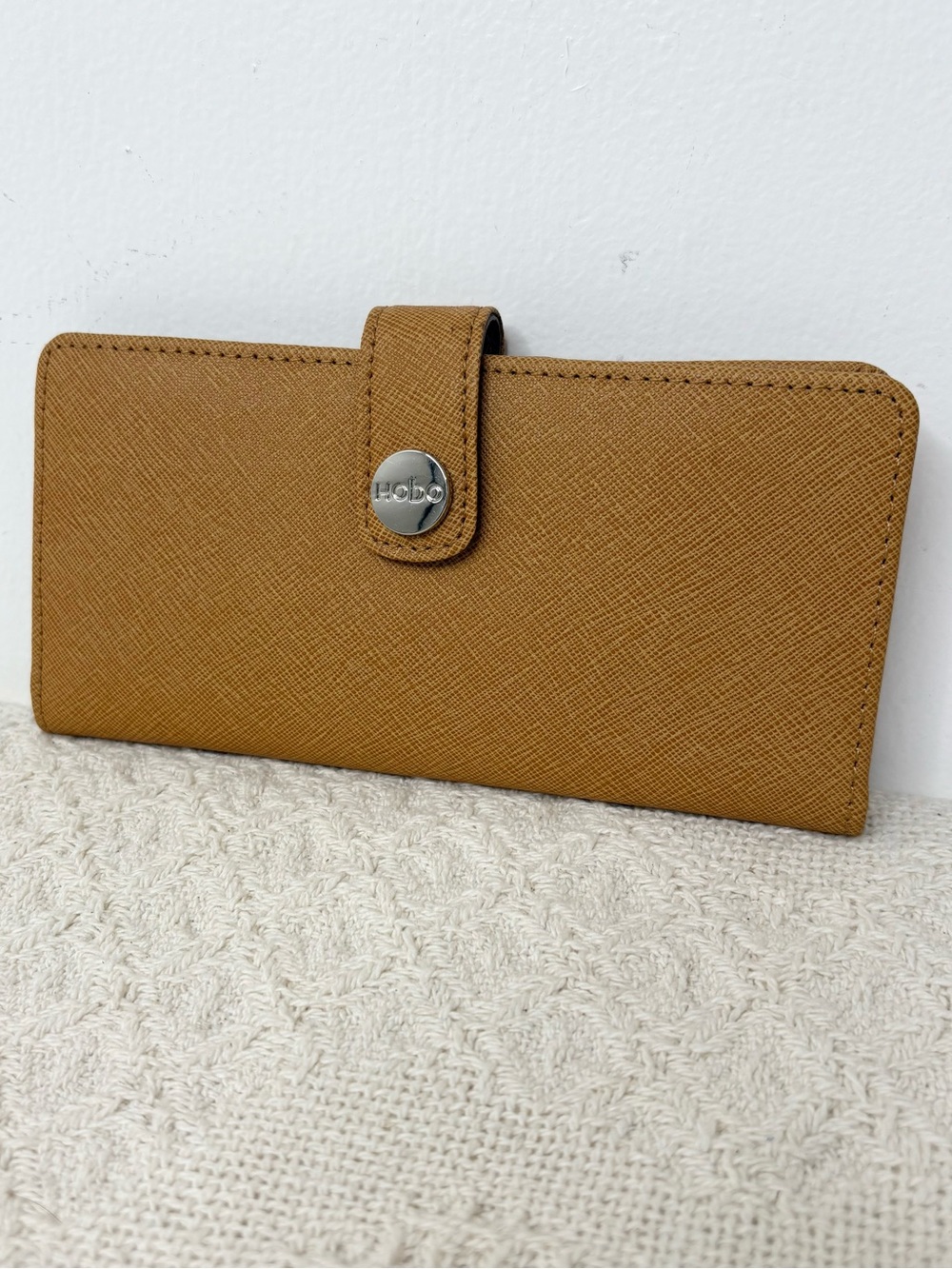 Hobo Tan Saffiano Leather Iris Continental Wallet Bifold Long Card Wallet